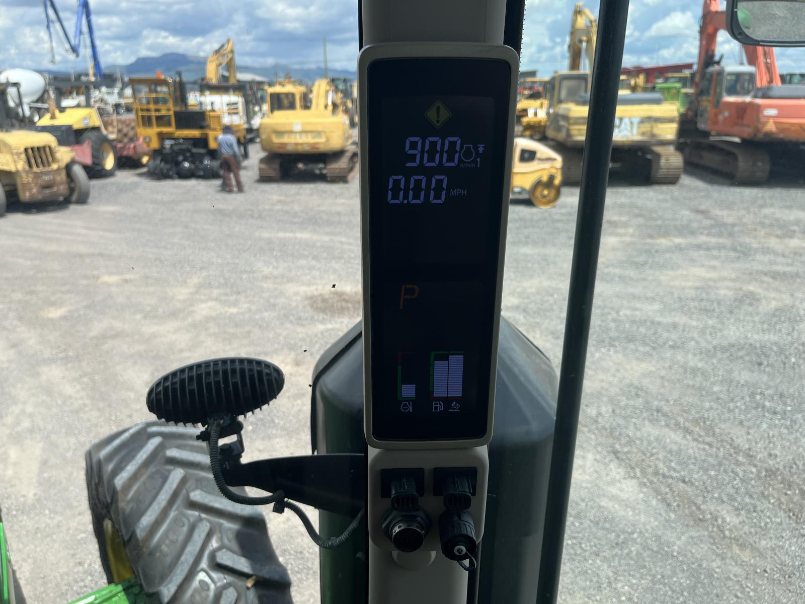 ./imagenes/INVOICE/2019/18103/JOHN DEERE 7270R (20).JPG